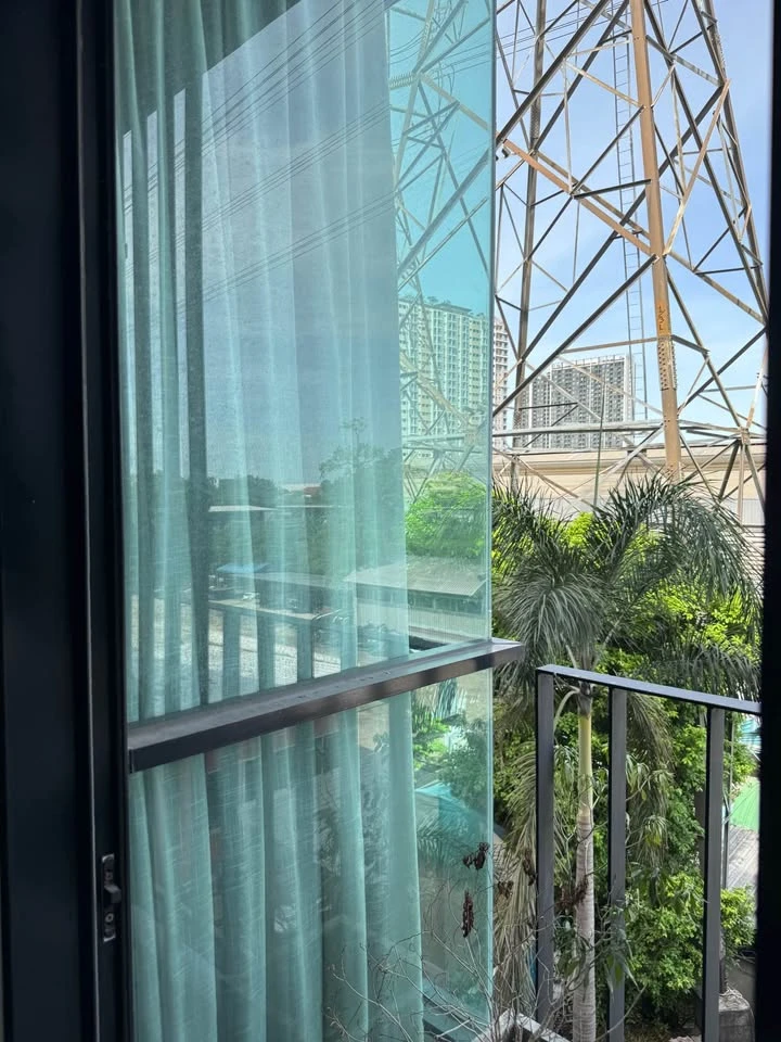 Urgent sale! Atmoz Condo, Chaengwattana, Studio room, 4th floor, available at an affordable price. Come and own it today!