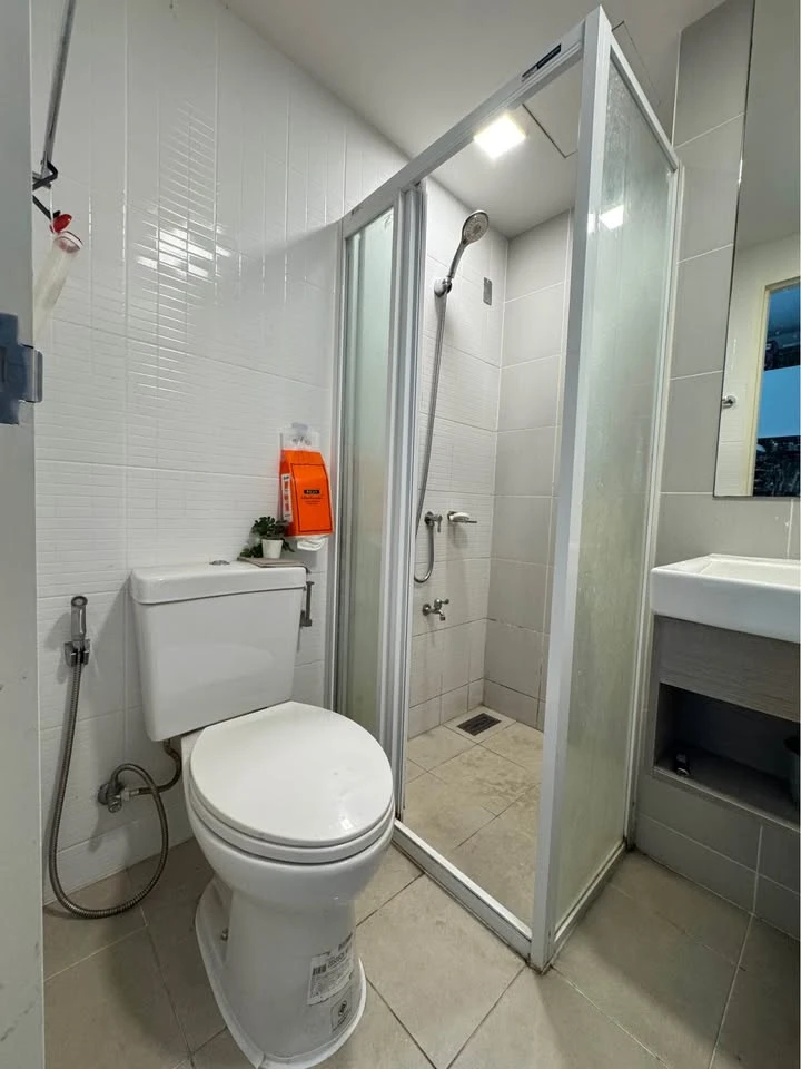 Urgent sale! Atmoz Condo, Chaengwattana, Studio room, 4th floor, available at an affordable price. Come and own it today!