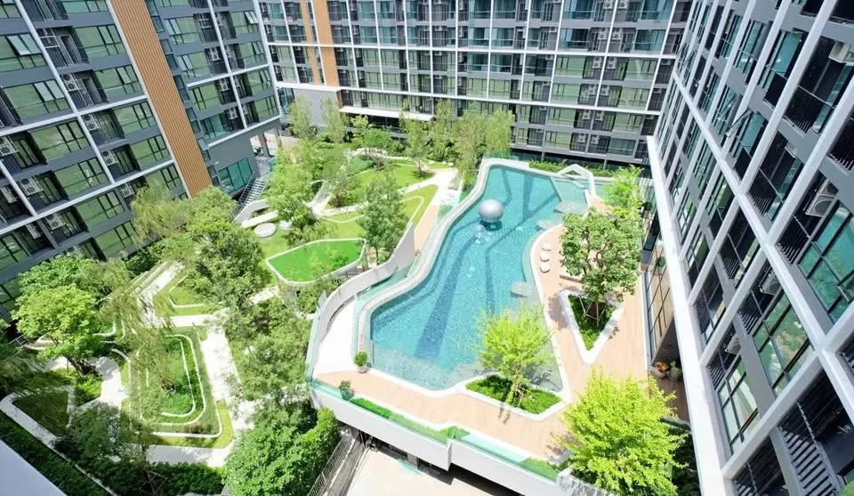 Urgent sale! Atmoz Condo, Chaengwattana, Studio room, 4th floor, available at an affordable price. Come and own it today!