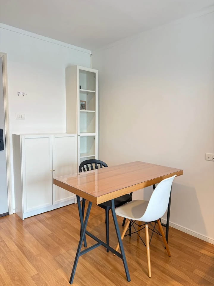Urgent sale! Lumpini Park Rama9-Ratchada condo, ready to move in, fully furnished with appliances. Own it today!