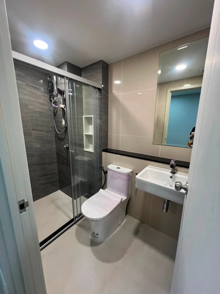 Urgent sale! Supalai Sense Srinakarin condo, 6th floor, unobstructed view. Comes with a very special price. Don't miss this opportunity!