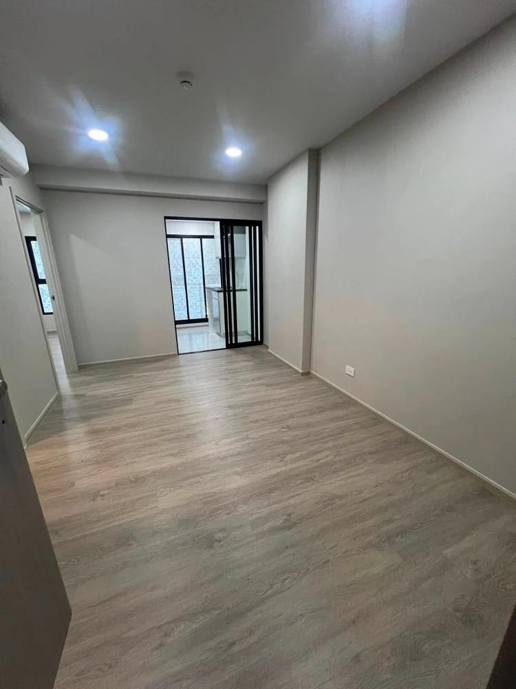 Urgent sale! Supalai Sense Srinakarin condo, 6th floor, unobstructed view. Comes with a very special price. Don't miss this opportunity!