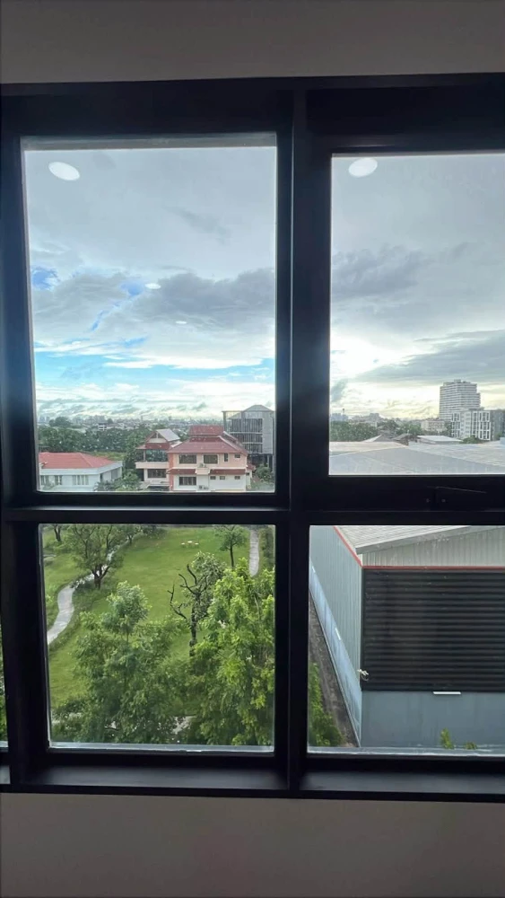Urgent sale! Supalai Sense Srinakarin condo, 6th floor, unobstructed view. Comes with a very special price. Don't miss this opportunity!