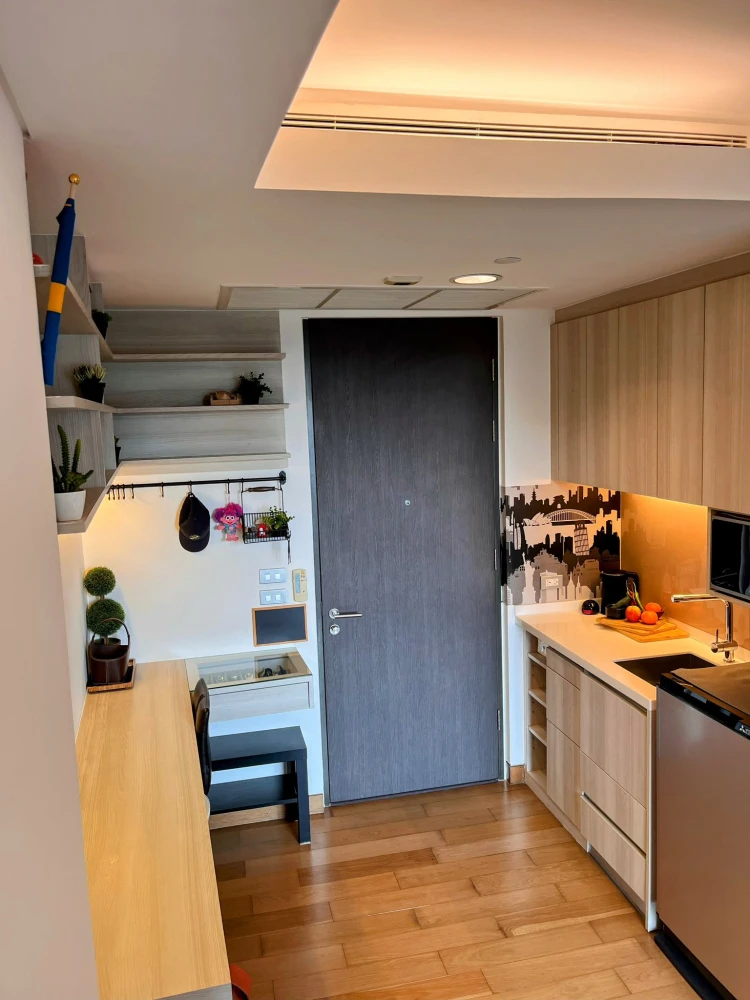 Urgent sale! The Lumpini 24 condo, 24 units available, on the 5th floor – a great height and price! Grab yours today!