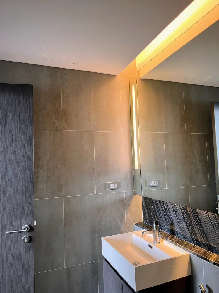 Urgent sale! The Lumpini 24 condo, 24 units available, on the 5th floor – a great height and price! Grab yours today!