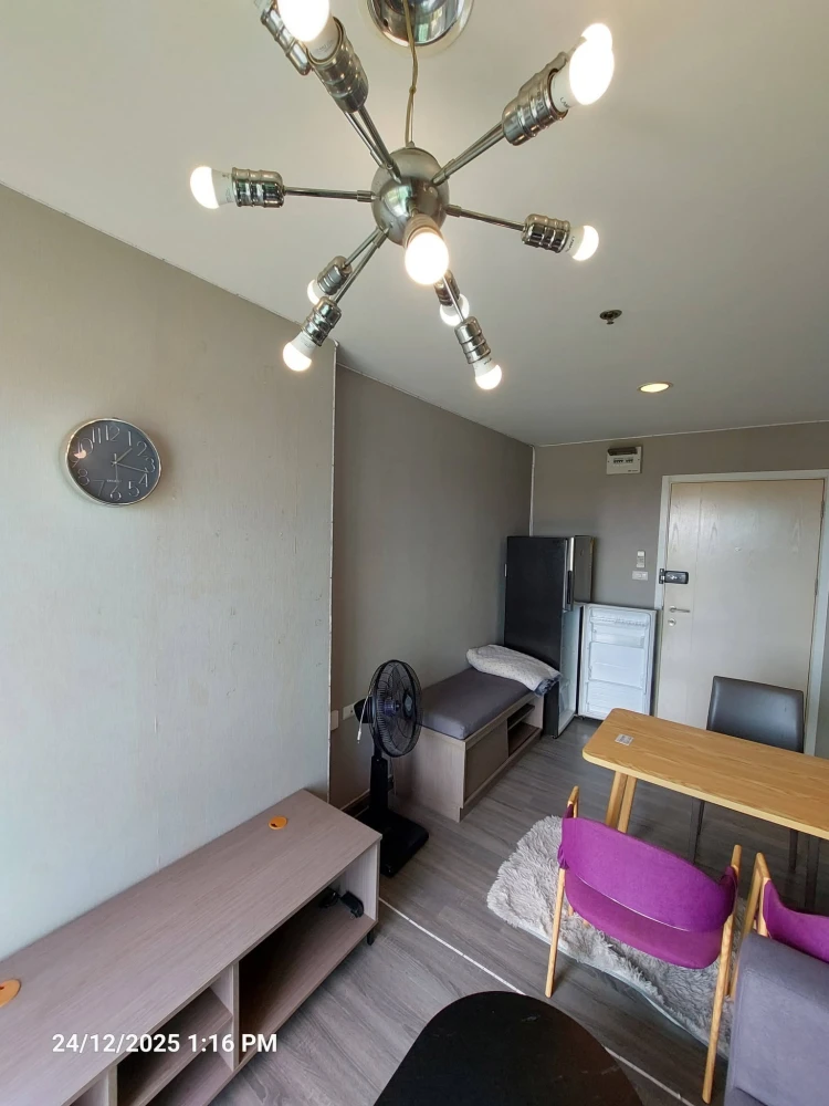 Urgent sale! The Trust @ BTS Erawan condo, ready to move in, complete amenities. Book now, don't wait!