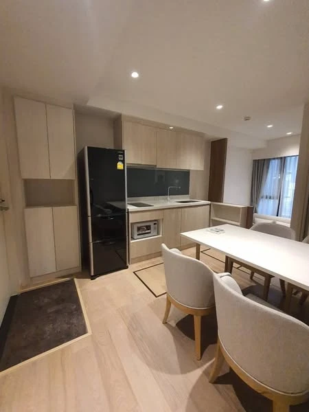 Urgent sale, Runesu Thonglor condo, 5 rooms, ready to move in, complete here, just come and move in, hurry and become the owner.