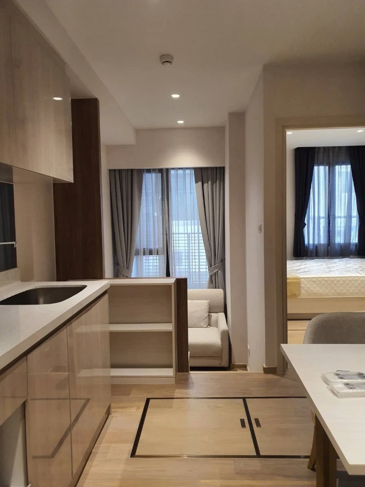 Urgent sale, Runesu Thonglor condo, 5 rooms, ready to move in, complete here, just come and move in, hurry and become the owner.
