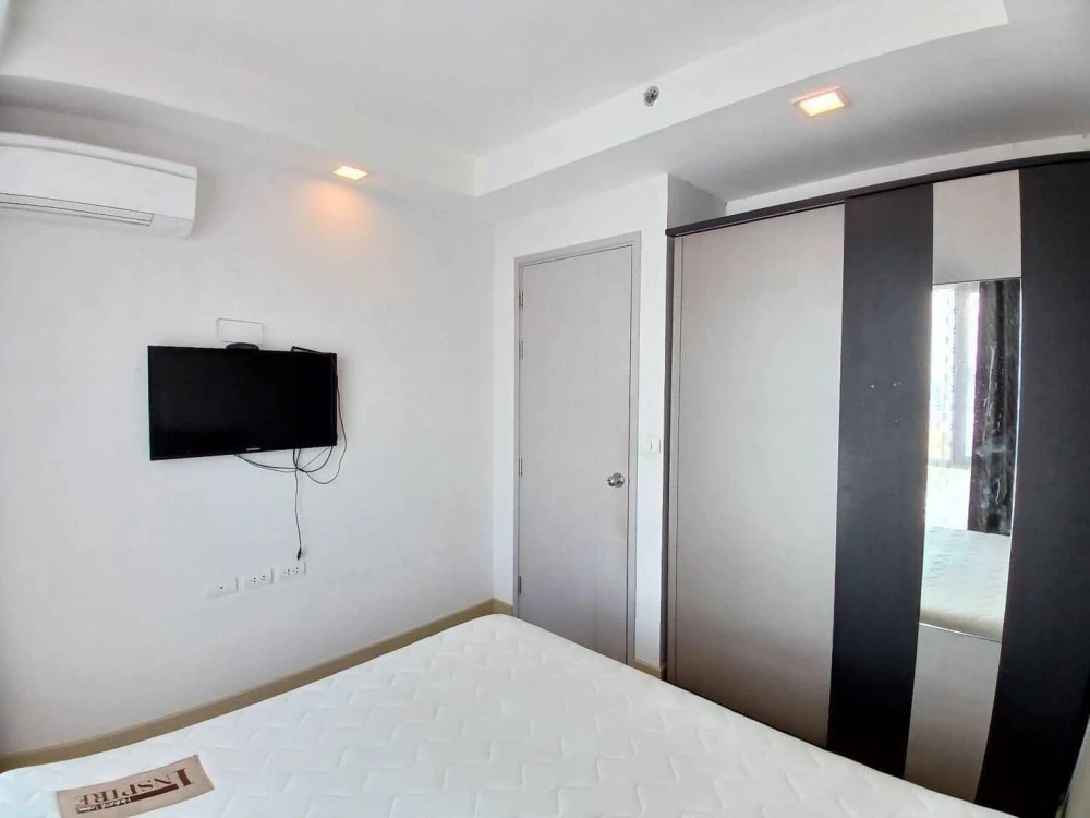 Urgent sale! Condo True Thonglor, 21st floor, open view, river bend, complete here, just come with your belongings and move in. Don't miss out!
