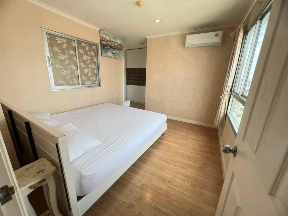 Sold with tenant!! Lumpini Park Pinklao Condo, 19th floor, Building A, suitable for investment, good price, hurry up and book now!!