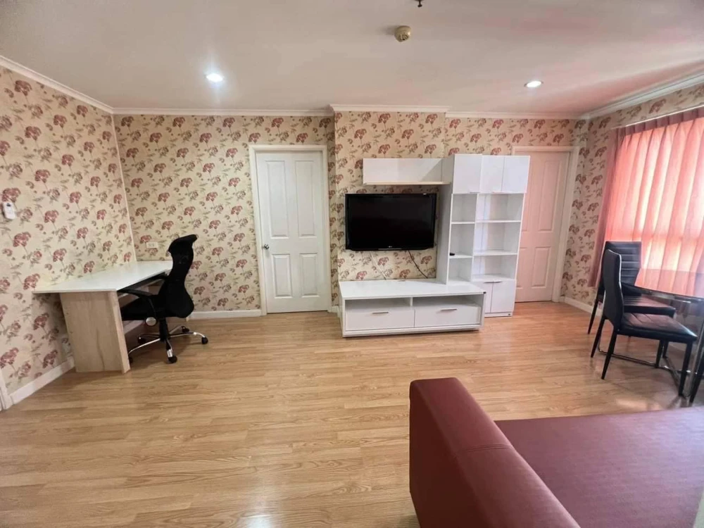 Sold with tenant!! Lumpini Park Pinklao Condo, 19th floor, Building A, suitable for investment, good price, hurry up and book now!!
