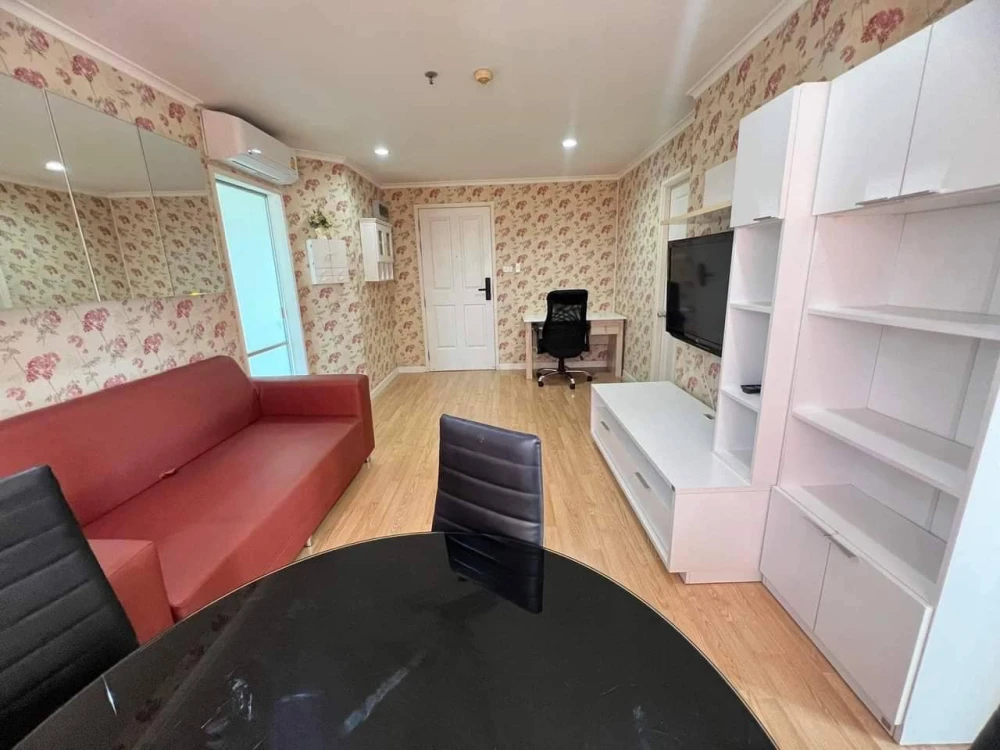 Sold with tenant!! Lumpini Park Pinklao Condo, 19th floor, Building A, suitable for investment, good price, hurry up and book now!!