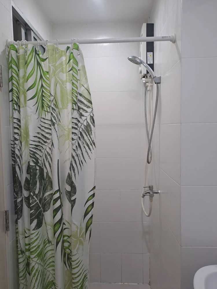 V Condo Ladkrabang for sale. Ready to move in, 2nd floor, garden view. Comes with amenities. Buy now! Don't miss out!