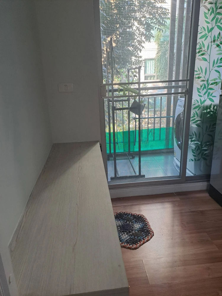 V Condo Ladkrabang for sale. Ready to move in, 2nd floor, garden view. Comes with amenities. Buy now! Don't miss out!