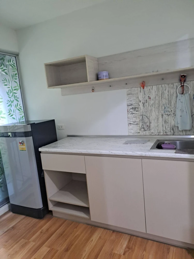 V Condo Ladkrabang for sale. Ready to move in, 2nd floor, garden view. Comes with amenities. Buy now! Don't miss out!