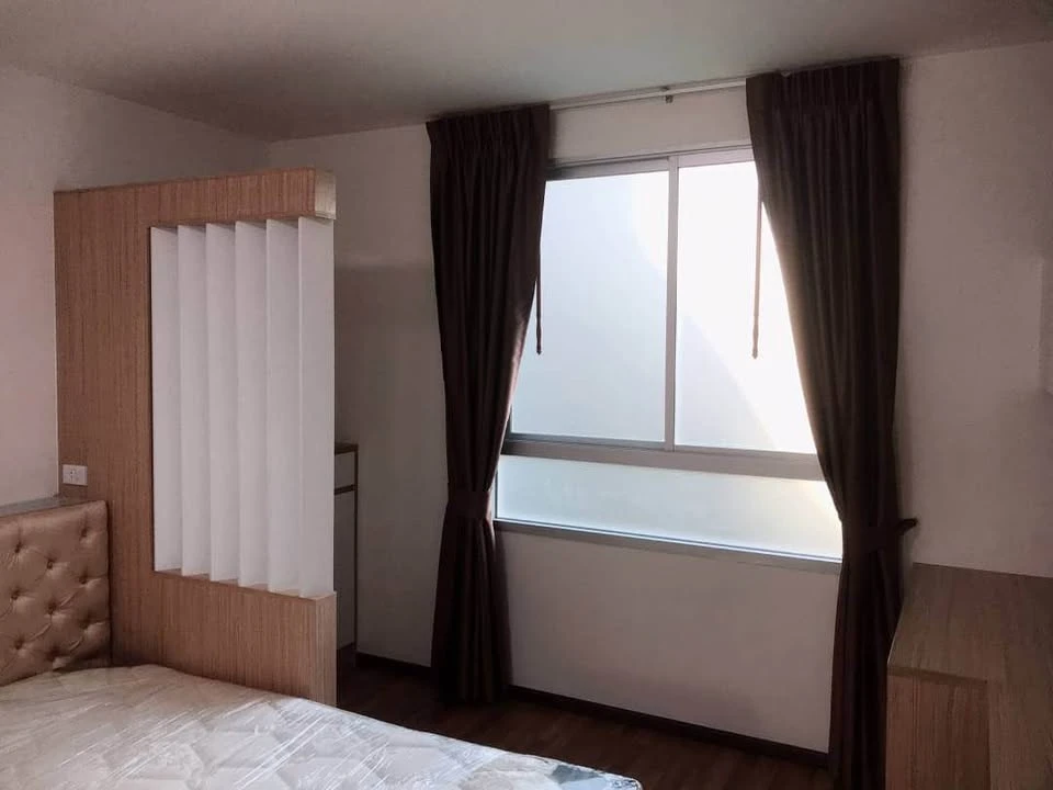 beautiful room for sale Built-in in the whole room, Condo U Ratchayothin, great price, big room, good location, fully furnished, new condition