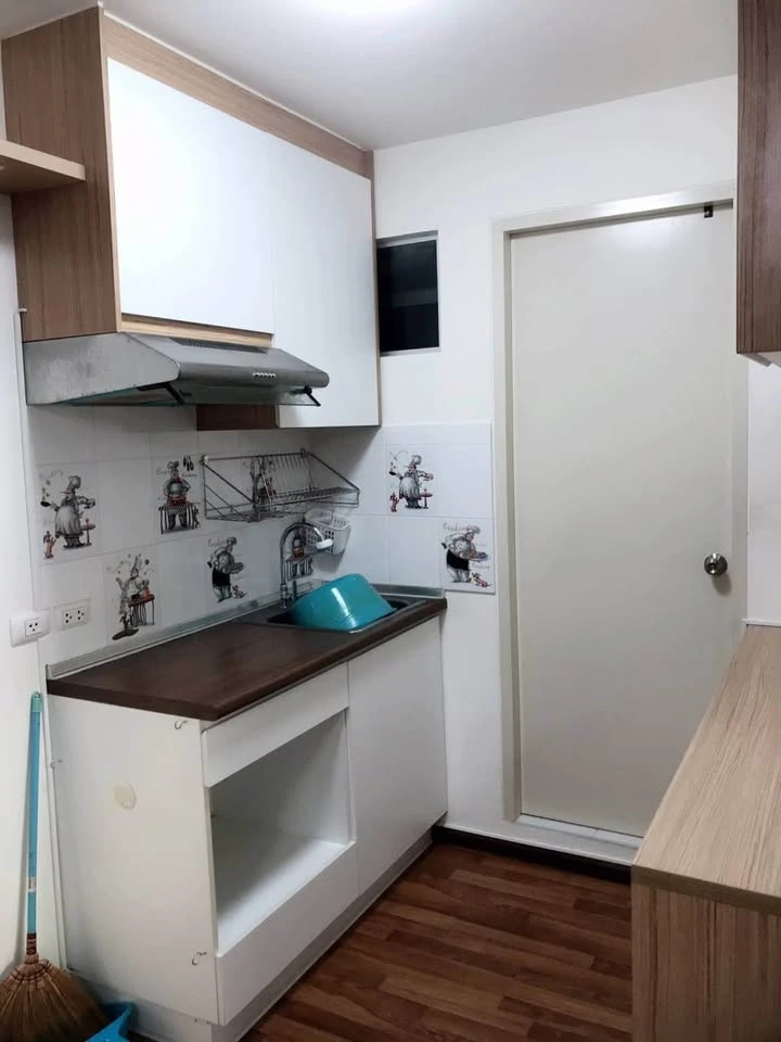 beautiful room for sale Built-in in the whole room, Condo U Ratchayothin, great price, big room, good location, fully furnished, new condition