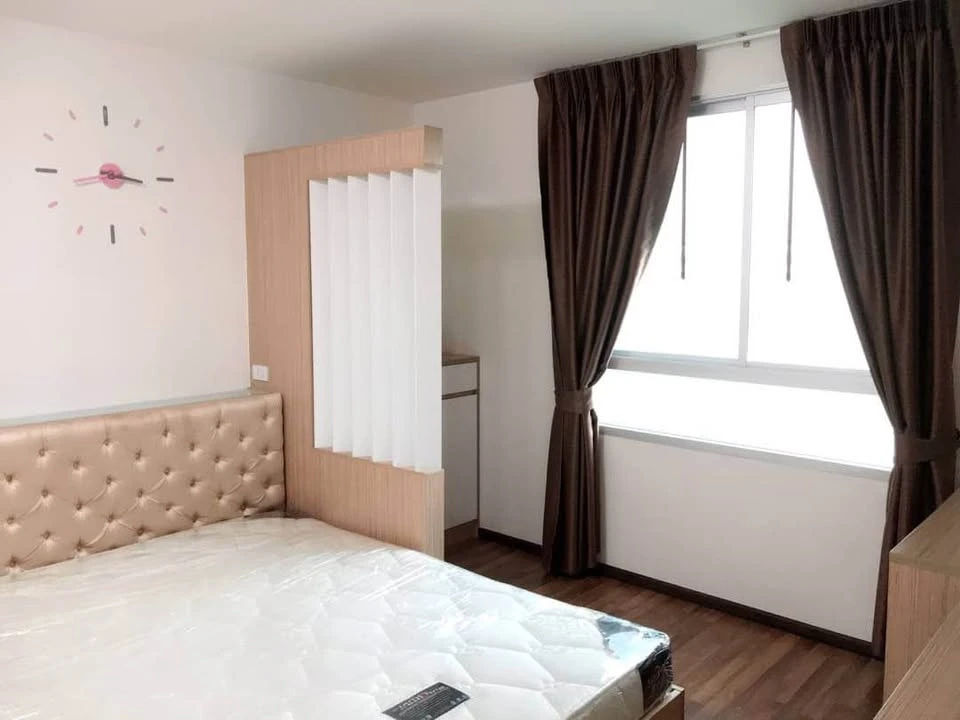 beautiful room for sale Built-in in the whole room, Condo U Ratchayothin, great price, big room, good location, fully furnished, new condition