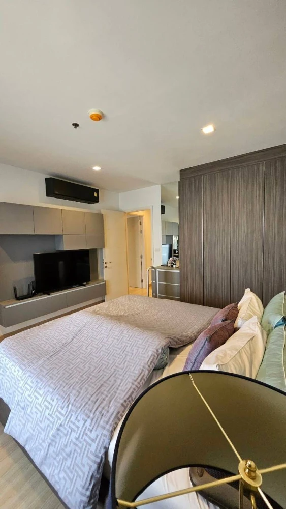 For sale and rent Urbano Absolute Sathon-Taksin, large room, comfortable, spacious living space, I must say you must not miss it.