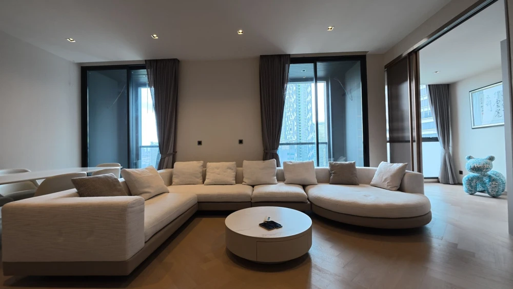 For sale/rent: The Reserve Sathorn, ready to move in, fully furnished, spacious and comfortable room, hurry and book now!