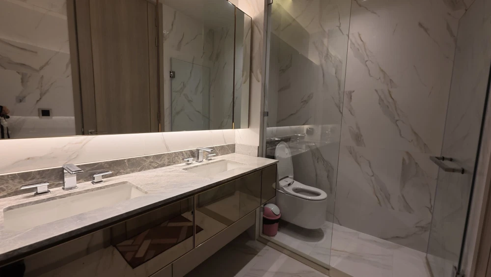 For sale/rent: The Reserve Sathorn, ready to move in, fully furnished, spacious and comfortable room, hurry and book now!