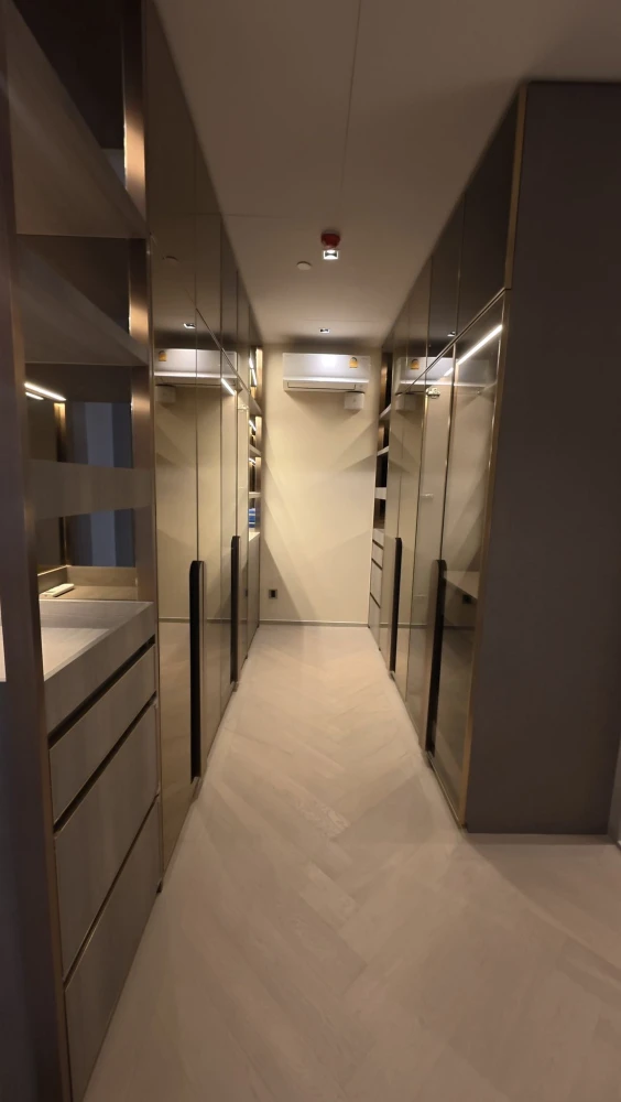 For sale/rent: The Reserve Sathorn, ready to move in, fully furnished, spacious and comfortable room, hurry and book now!