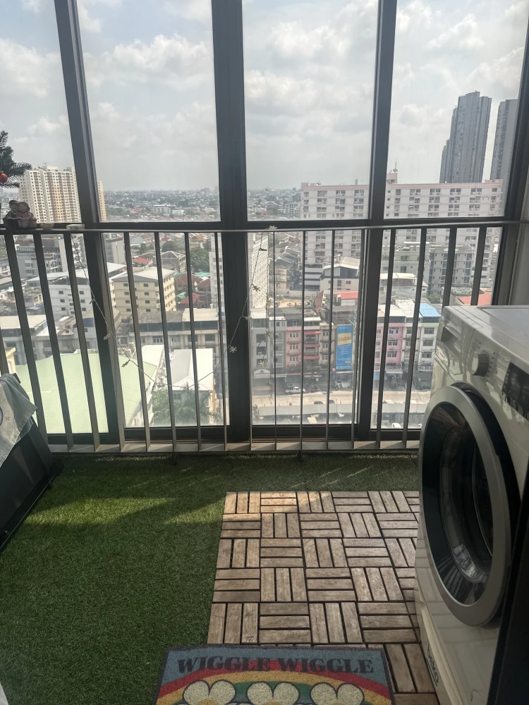 For sale/rent: IDEO Mix Sukhumvit 103 condo, fully furnished with appliances, high floor, great location. Book now before it's too late!!!