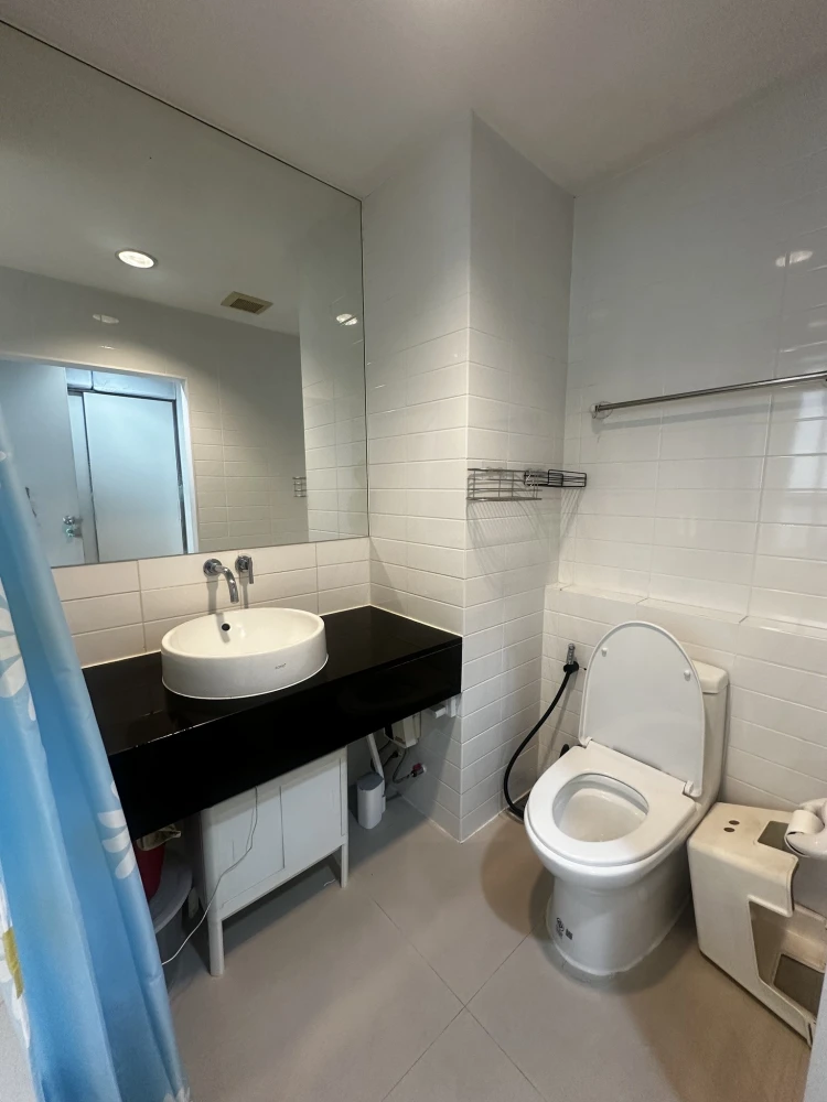 For sale/rent: IDEO Mix Sukhumvit 103 condo, fully furnished with appliances, high floor, great location. Book now before it's too late!!!