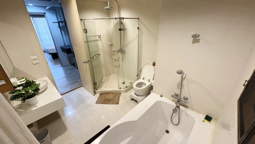 Condo for sale/rent, Amanta Ratchada, 2 bedrooms, 2 bathrooms, ready to move in, well decorated, convenient transportation, don't miss it!!