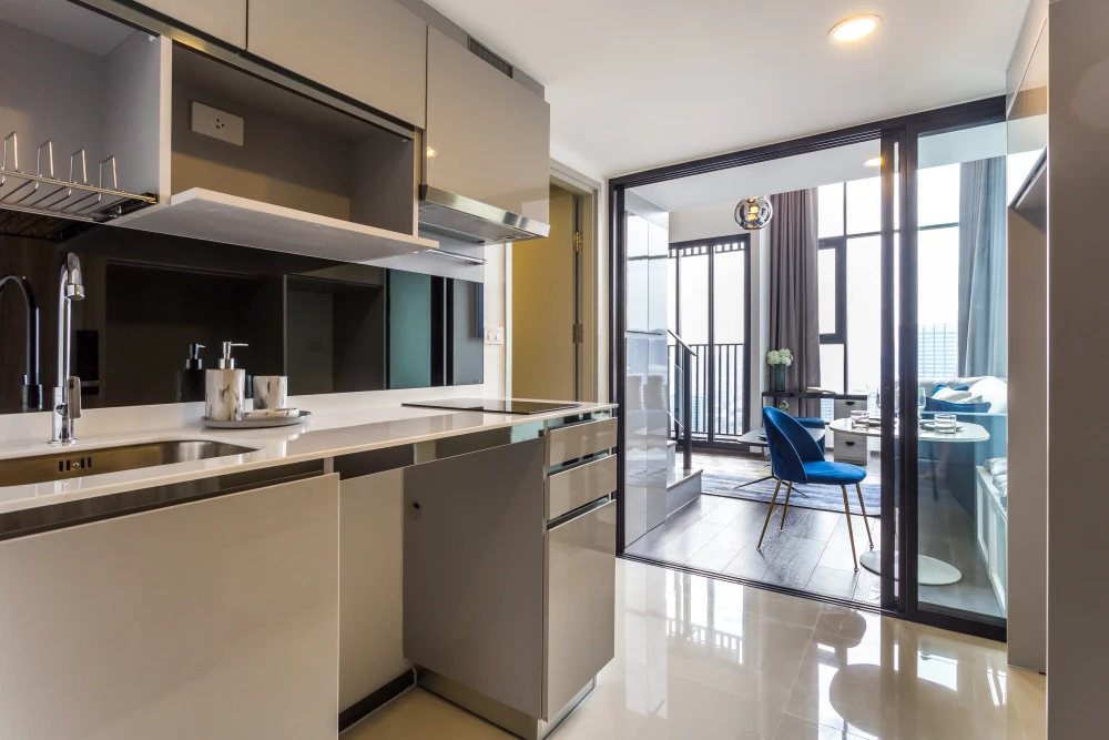 For sale/rent Condo Night at night, Space Ratchayothin, next to BTS Phahonyothin 24.