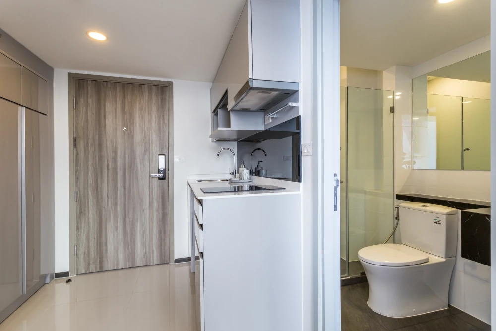 For sale/rent Condo Night at night, Space Ratchayothin, next to BTS Phahonyothin 24.