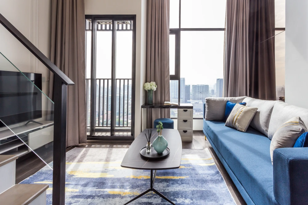 For sale/rent Condo Night at night, Space Ratchayothin, next to BTS Phahonyothin 24.