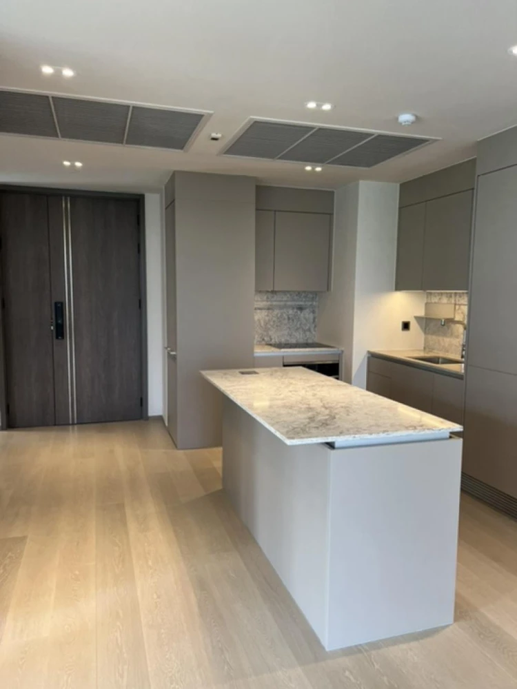 For Sale/Rent!! Tonson One Residence 2 bedrooms (11/9) Empty room, spacious area, very comfortable, book now, don't miss out.