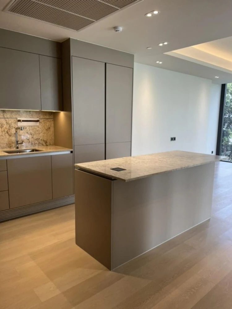 For Sale/Rent!! Tonson One Residence 2 bedrooms (11/9) Empty room, spacious area, very comfortable, book now, don't miss out.
