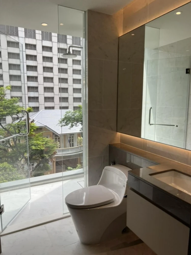 For Sale/Rent!! Tonson One Residence 2 bedrooms (11/9) Empty room, spacious area, very comfortable, book now, don't miss out.