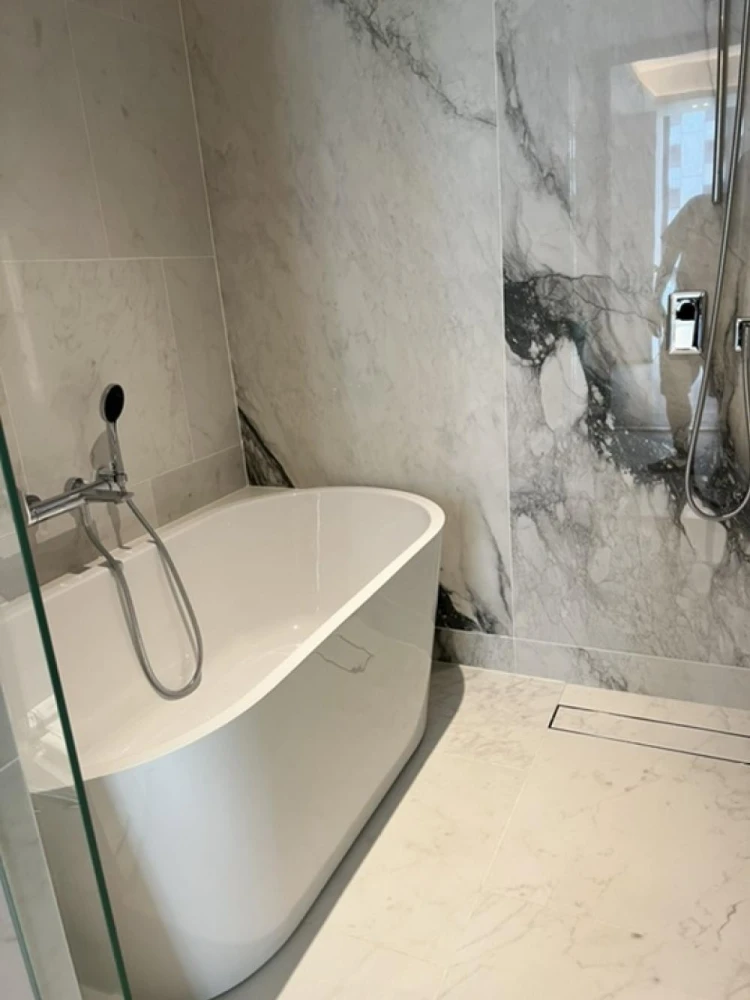 For Sale/Rent!! Tonson One Residence 2 bedrooms (11/9) Empty room, spacious area, very comfortable, book now, don't miss out.