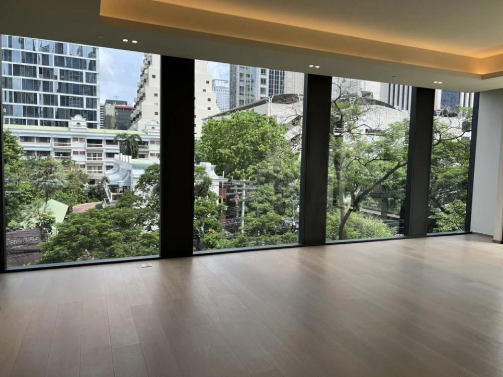 For Sale/Rent!! Tonson One Residence 2 bedrooms (11/9) Empty room, spacious area, very comfortable, book now, don't miss out.