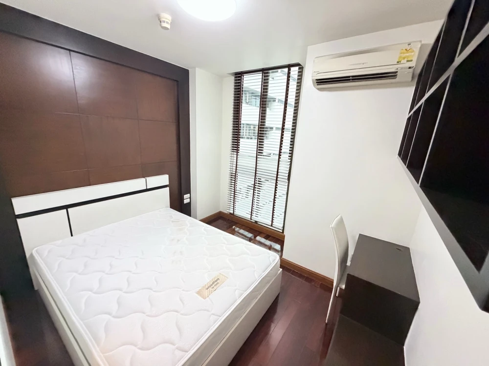 [FOR SALE & RENT] Ultra-Private Corner Unit on High Floor with Pool View & Resident Garden | ✨ Ideo Sathorn-Taksin