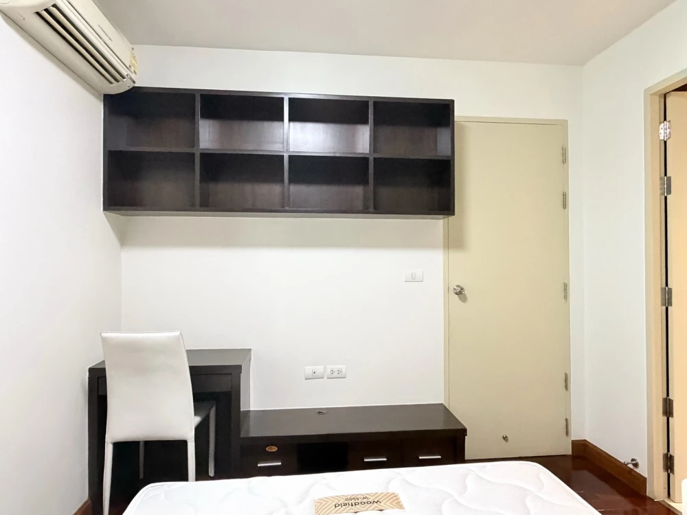[FOR SALE & RENT] Ultra-Private Corner Unit on High Floor with Pool View & Resident Garden | ✨ Ideo Sathorn-Taksin