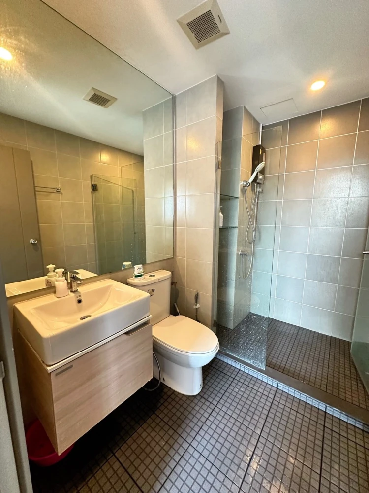 Corner Unit Condo for Sale & Rent Next to BTS Bangna ✨ IDEO O2 Bangna