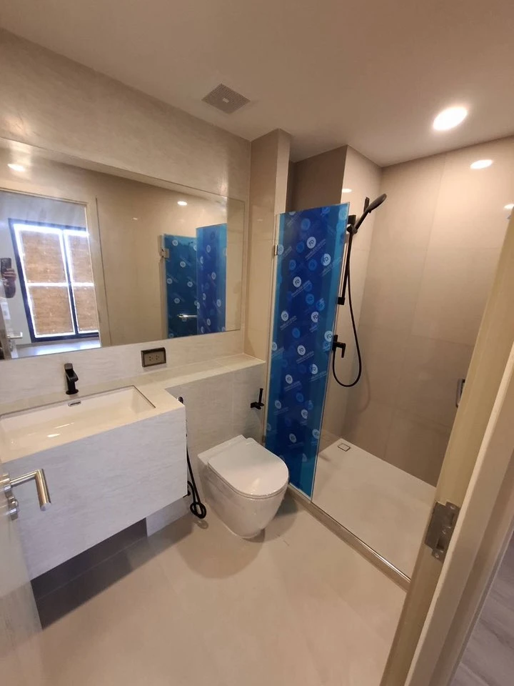 Selling a reservation for Origin Play Bangkhunnon Triple Station, corner unit, great location, beautiful garden view, don't miss it.