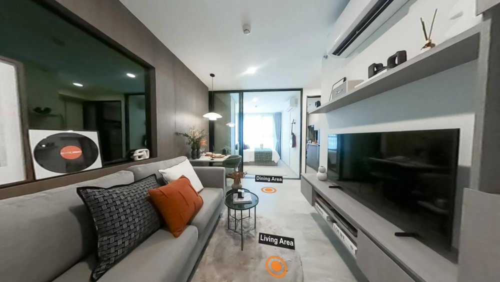 Selling a reservation slip for a condo, SO Phahol 69. The room is spacious and comfortable. The furniture is ready. You can just bring your bags.