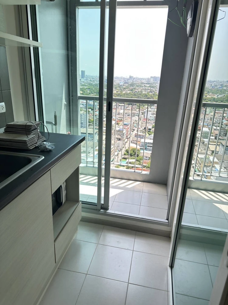 Sell/Rent Aspire Ratchada-Wongsawang. The east room is not hot. Fully furnished, electrical appliances, hurry up to reserve