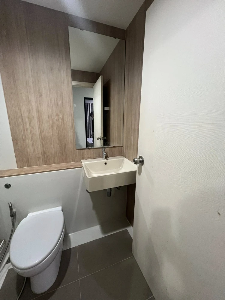 For sale/rent: Aspire Sathorn - Taksin (Copper Zone), high floor, fully furnished, affordable price. Reserve now, don't miss out+++