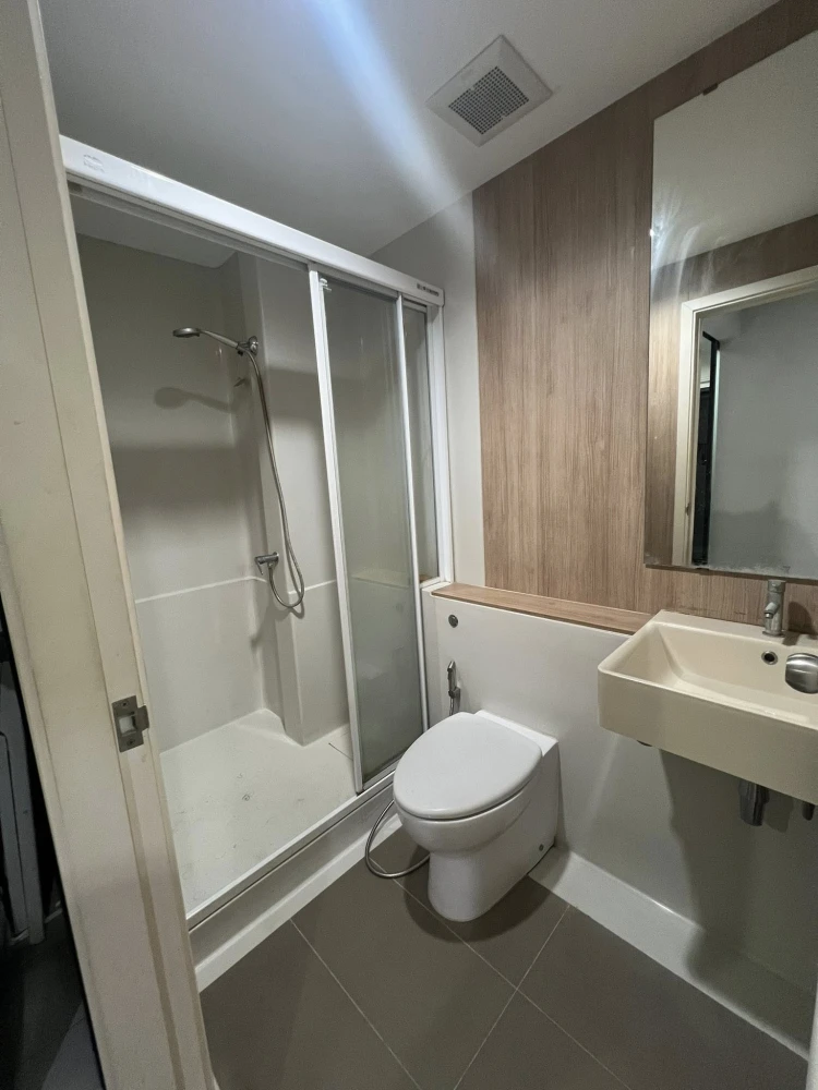 For sale/rent: Aspire Sathorn - Taksin (Copper Zone), high floor, fully furnished, affordable price. Reserve now, don't miss out+++
