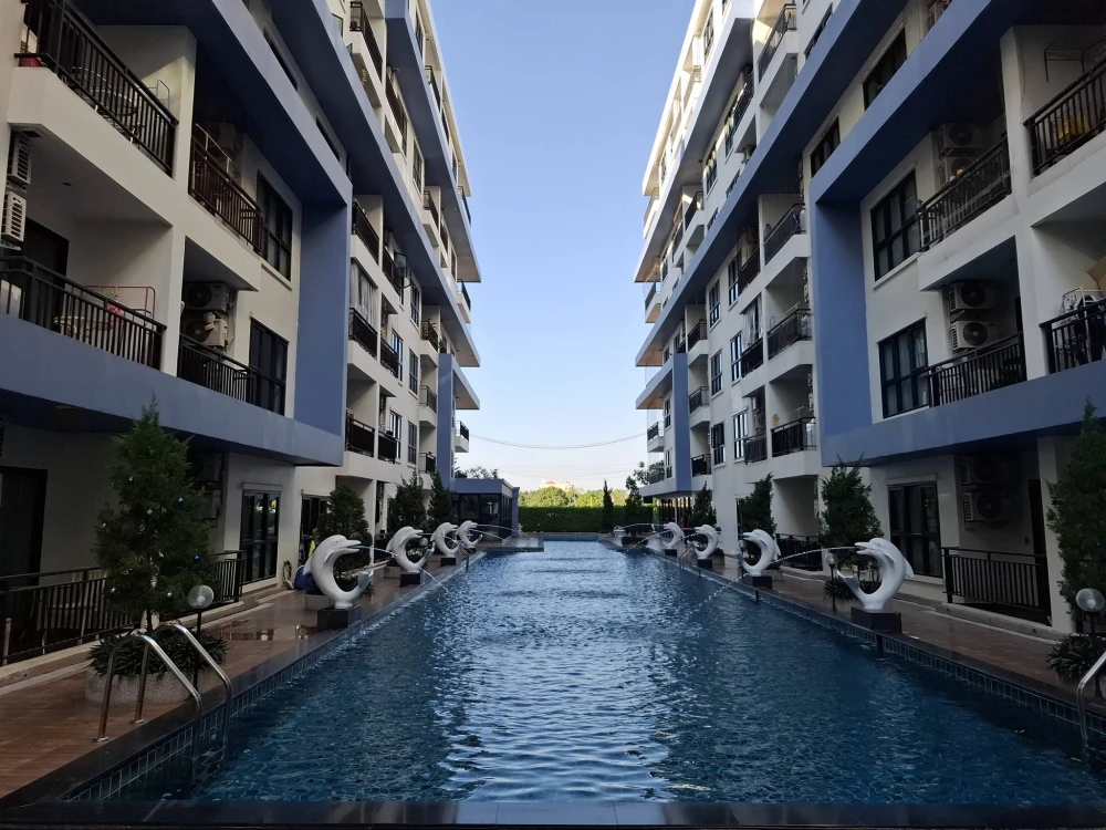 For sale/rent: Condo The Blue Residence. Nice unit, fully furnished, spacious. Book now before it's too late!