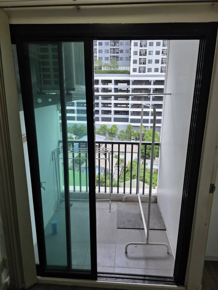 Sell / rent iCondo Phetkasem 39 2 bedrooms 2 bathrooms fully furnished You can come in