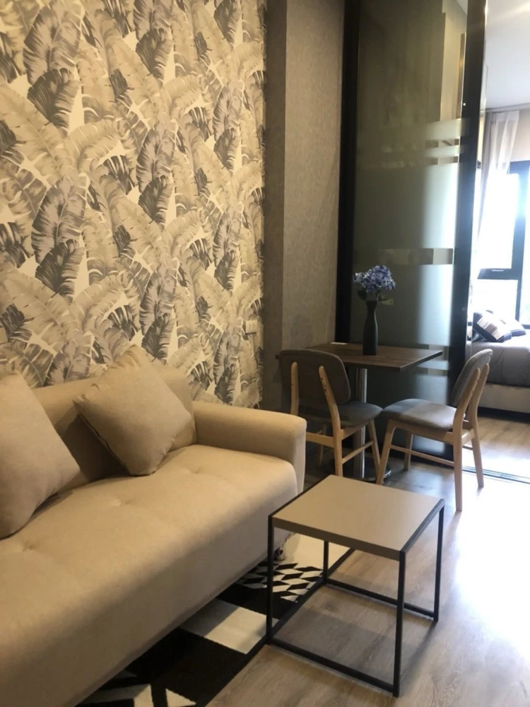 For sale/rent: Knightsbridge Kaset Society, ready-to-move-in unit, fully furnished. Book now!