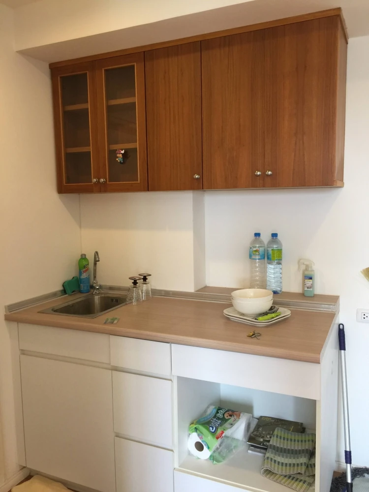 For sale/rent: Lumpini Condotown North Pattaya Sukhumvit, high floor unit, good ventilation, comfortable living space, fully furnished. Book now!