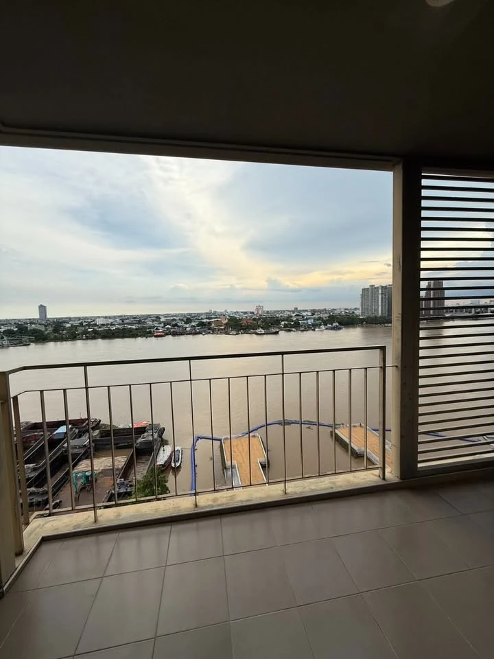 For sale/rent Lumpini Park Riverside - Rama 3, high floor room, spacious, suitable for a family, reserve now.